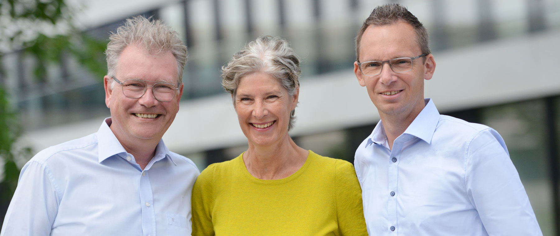 A foto showing the team of the Grünenthal foundation.  ( Tom Hermes, Susanne Schmitt-Degenhardt and Patrick Thevis)